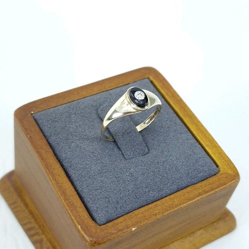 Vintage 9ct yellow gold black - vintage,